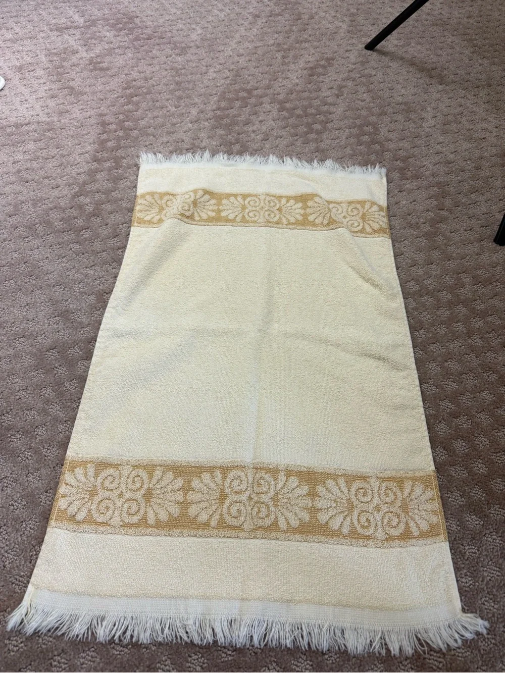 Vintage Cream & Gold Decorative Fringe Hand Towel - Classic Floral Border